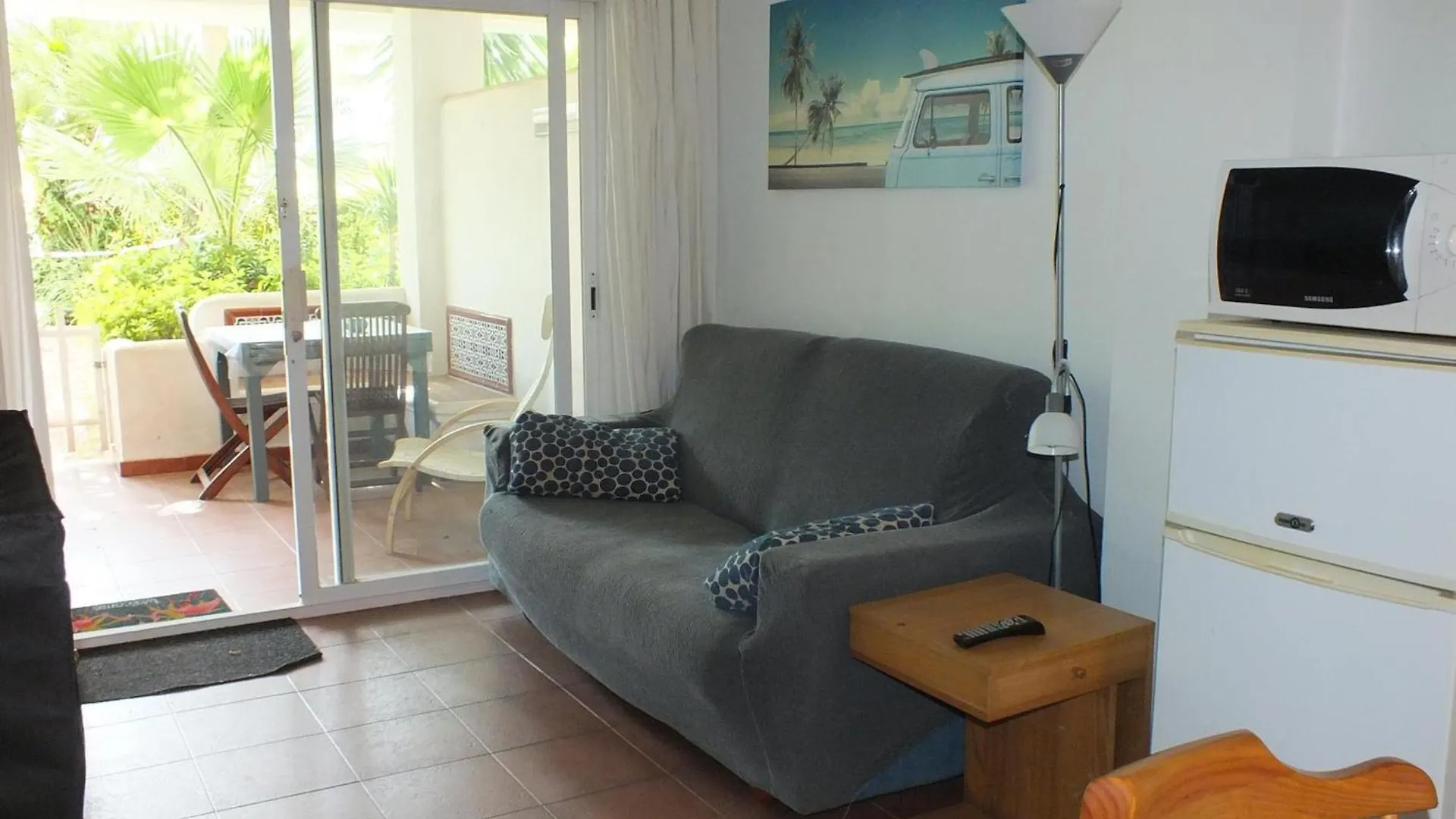 Apartamento En Planta Baja Con Piscina Comunitaria En Roses, Cerca De Playas Y Actividades - Es-204-47 Spain