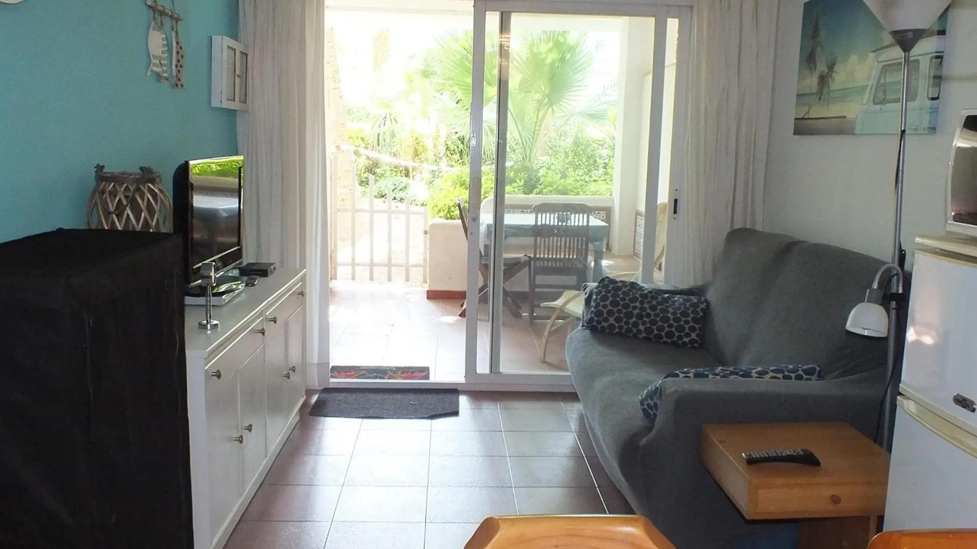 Apartamento En Planta Baja Con Piscina Comunitaria En Roses, Cerca De Playas Y Actividades - Es-204-47